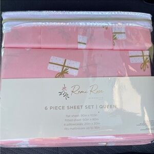 NEW Remi Rose Pink & Gold Christmas Presents Queen Sheet Set NWT